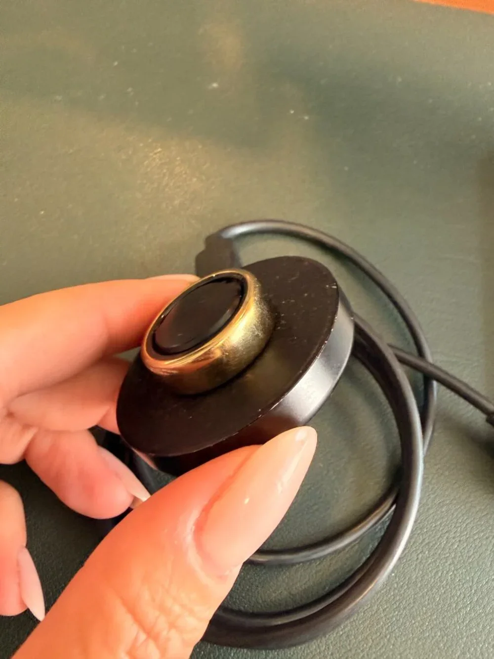 Oura Ring Gen 3 Heritage Gold Size 9 Smart Health Tracker - Picture 2 of 2